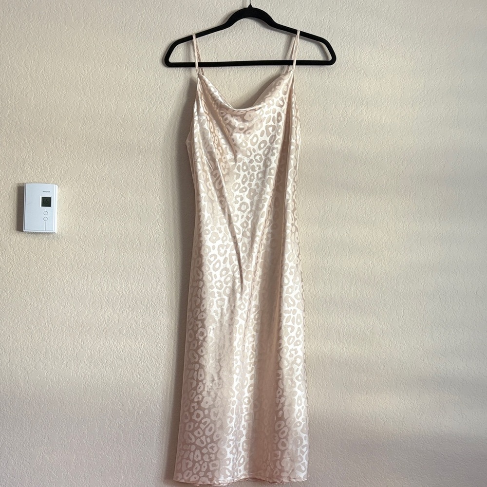 Elegant Cream Maxi Dress